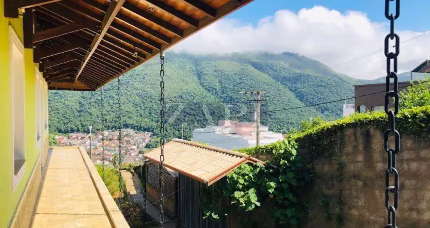 Casa com 3 dormitorios sendo 2 suite a venda, 400 m2 - Pocos de Caldas/MG