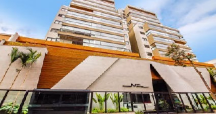 Apartamento 4 suítes 228 m2 rua Gil Horta centro