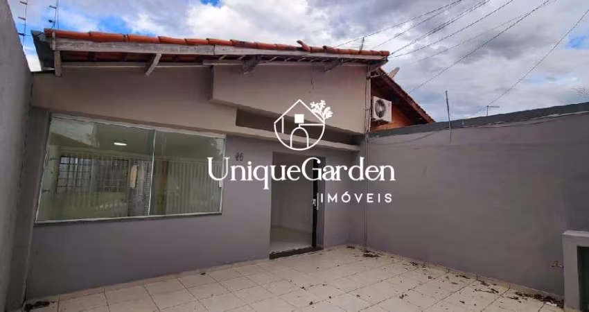 Casa à venda em São José dos Campos-SP, Jardim Motorama: 3 quartos, 1 sala, 1 banheiro, 2 vagas de garagem, 99,00 m² de área.