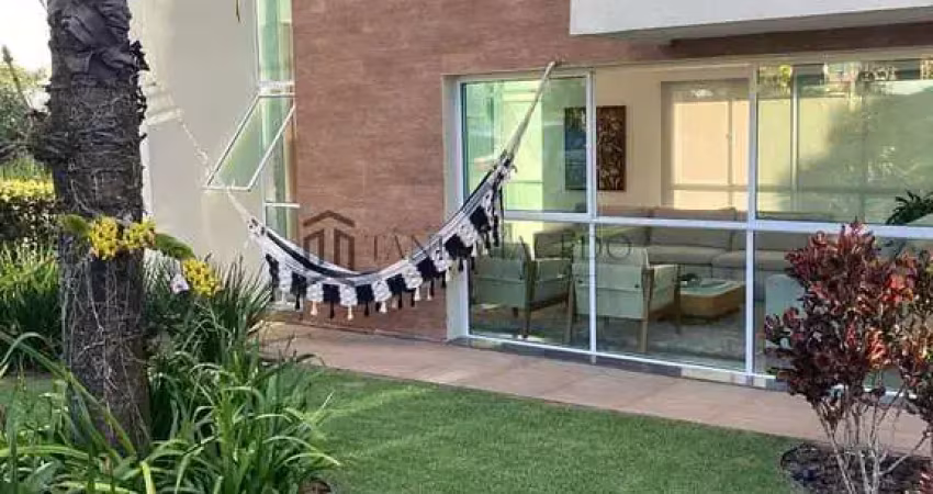 Casa em condominio para venda de porteira fechada , o imóvel possui 03 quartos sendo 02 suítes, com