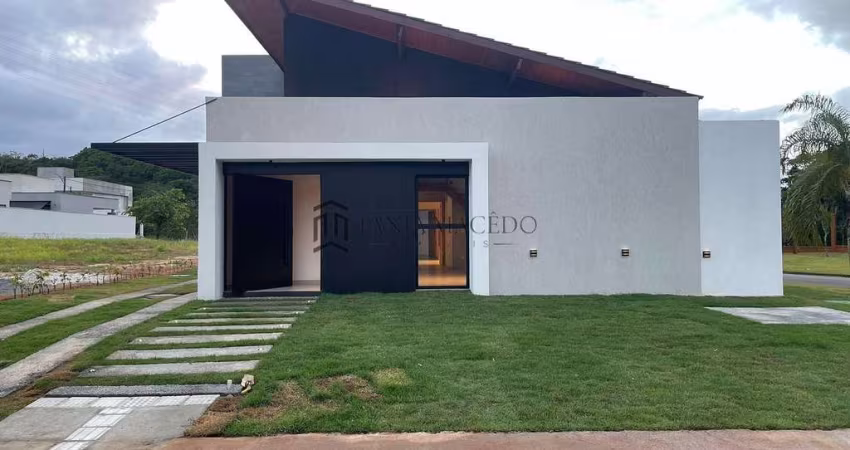 Linda Casa no Alphaville PE2 são 4 suites, 225m² de area útil em um condominio com estrutura de clu