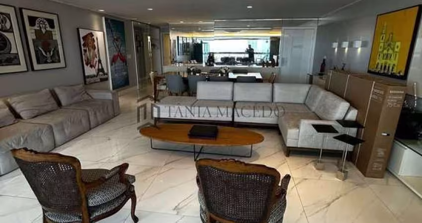 Apartamento no Edf. Margarida Pontes  4 Suites, andar alto, 235 m² e uma vista espetacularà venda,
