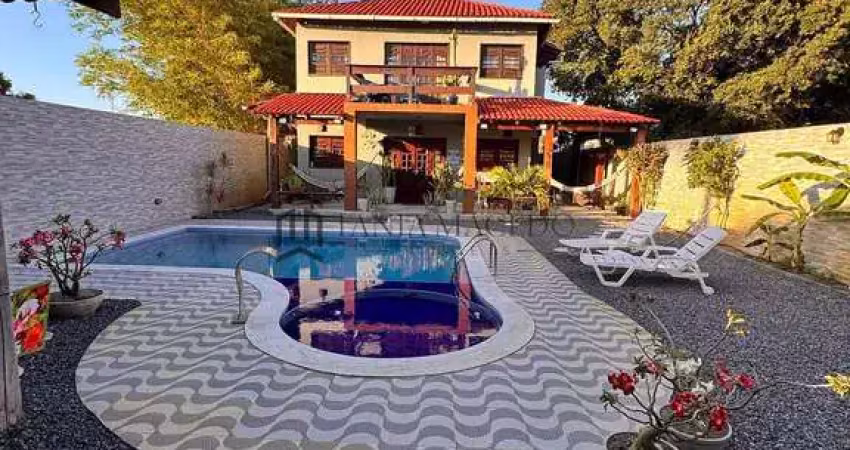 Casa à venda, 5 suites, na av principal de serrambi, piscina e área gourmet. enseada de serrambi, i