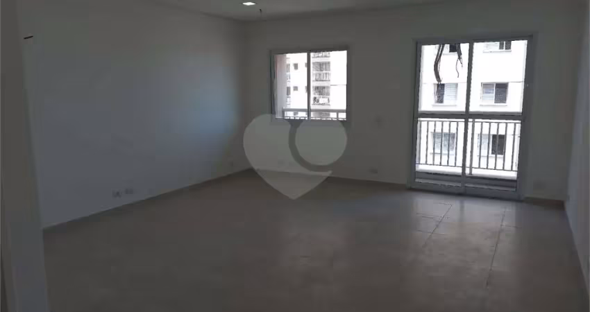 Sala comercial para alugar na Rua Campos Mello, Vila Mathias, Santos