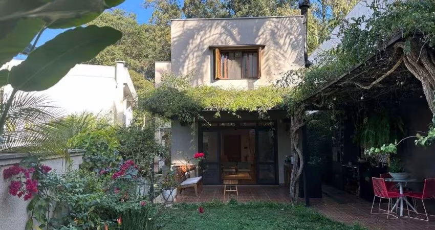 Casa com 4 dormitórios à venda, 225 m² - Pacaembu - São Paulo/SP