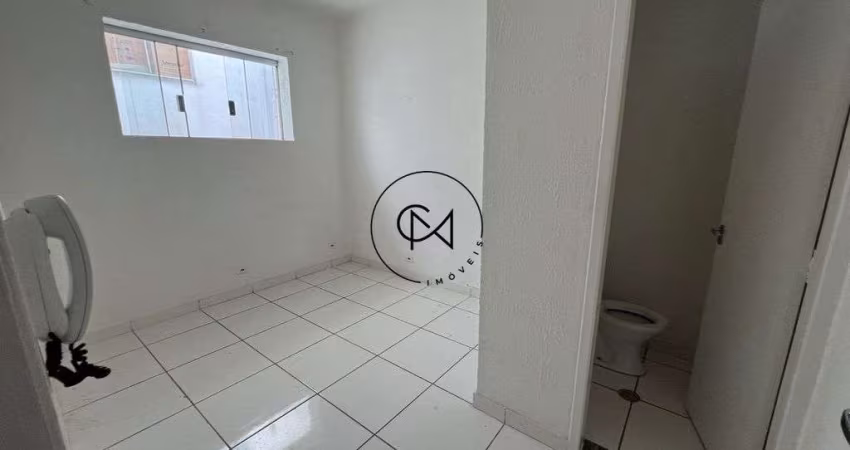 Sala comercial 18m2 com 2 ambientes e banheiro privativo
