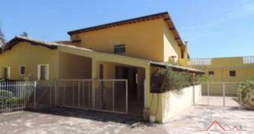Casa a venda em Louveira- SP