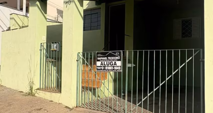 Casa com 2 quartos para alugar no Centro, Atibaia 
