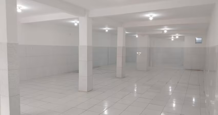 ALUGO LOJÃO 150M2