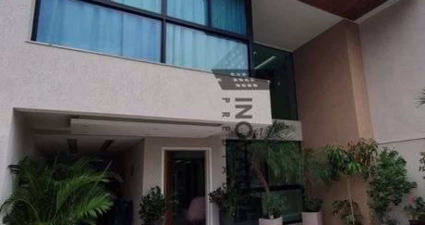 Casa triplex mobiliada em Camboinhas