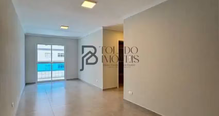 Apartamento vista mar com 2 dormitórios com 1 suíte no bairro da ocian - praia grande