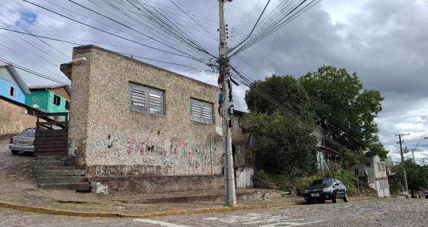 IMÓVEL COM DUAS CASAS E PAVILHÃO