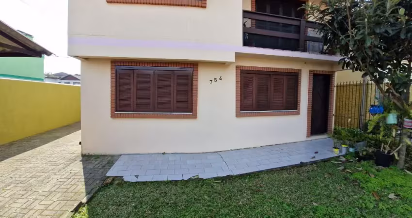 Gci vende casa parte inferior com 2 dormitórios e demais dependências com garagem