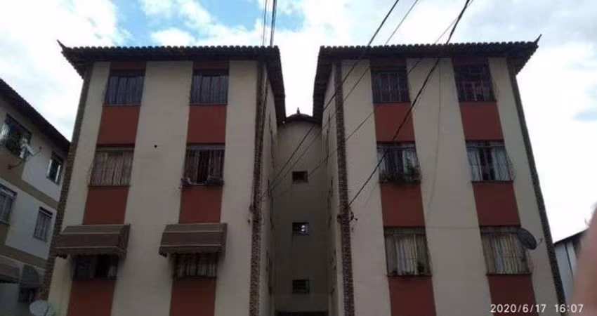 Apartamento Bairro Iguaçu Cód. A232. Aceita carro! Piso Porcelanato.