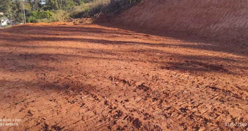 Chácaras do Vale. Cód. CH021, plana, 2602 m². Escritura Registrada.
