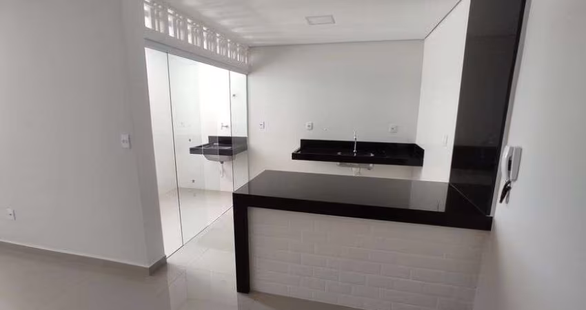 Apartamento B. Iguaçu. Cód. A252. Sacada, Elevador, 2 vagas. Perto da escola. Região de Ipatinga