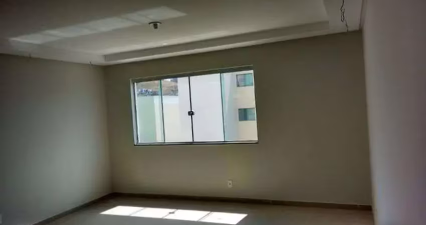 Apartamento na região de ipatinga, bairro cidade nova. cód. a002, duas portas de acesso.