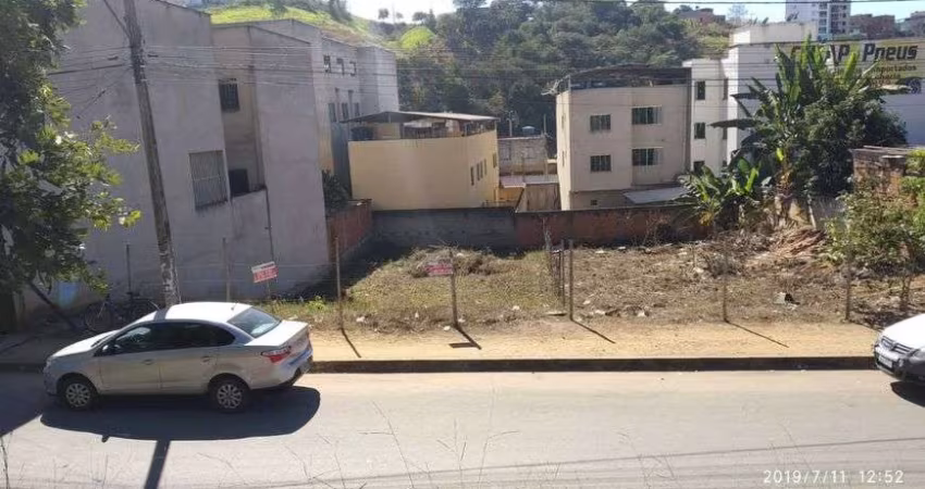 Lote no Bairro Cidade Nova (Avenida). CÓD. L045, 339 m², registrado. Região de Ipatinga.
