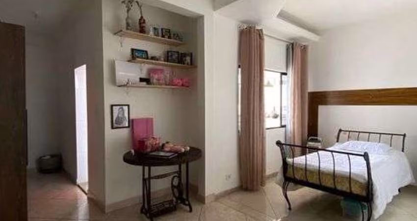 Casa Bairro Cidade Nova. Cód. K125. Duas moradias 5 qts/Suíte, Lote 490 m². Região de Ipatinga