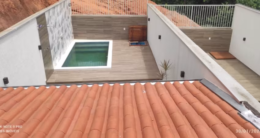 Casa Bairro das Fontes. Cód. K186, 3 Quartos/suite, 180 m², 4 vgs. Piscina. Quintal e Varanda gourmet. Aceita permuta.