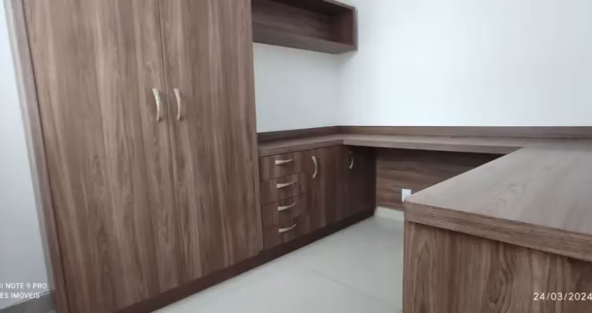 Casa região de ipatinga, bairro cidade nova. cód. k222. piso porcelanato, 2 vagas. quintal