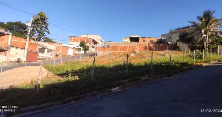 Lote bairro cidade nova, cód. l104, área total 416,70 m², dev. registr..  perto da avenida. região de ipatinga
