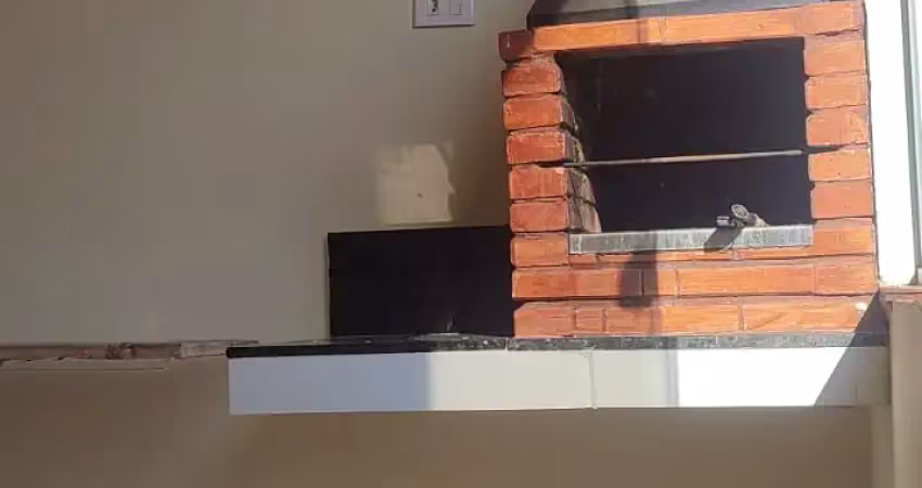 Casa duplex cód. k239 no bairro cidade nova. duas vagas, móveis planejados, terraço com área gourmet., perto da avenida.  região de ipatinga