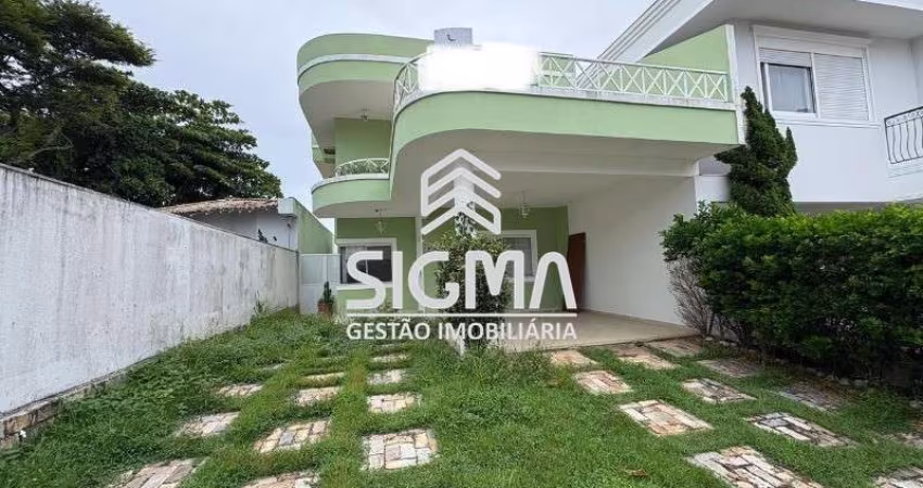 Casa em condomínio fechado com 4 quartos à venda na Estrada Heroína Lima Vieira Azevedo, 256, Glória, Macaé