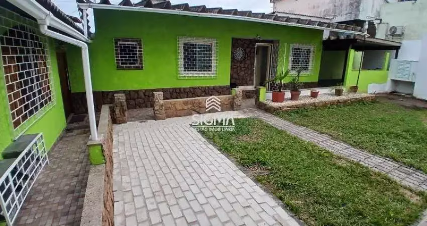 Casa com 4 quartos à venda na Avenida Governador Roberto Silveira, 126, Costazul, Rio das Ostras