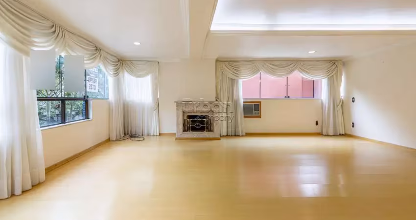 Apartamento com 3 quartos à venda na Avenida Lavras, 654, Petrópolis, Porto Alegre