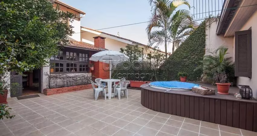 Casa em condomínio fechado com 3 quartos à venda na Rua Monte Alverne, 56, Chácara das Pedras, Porto Alegre