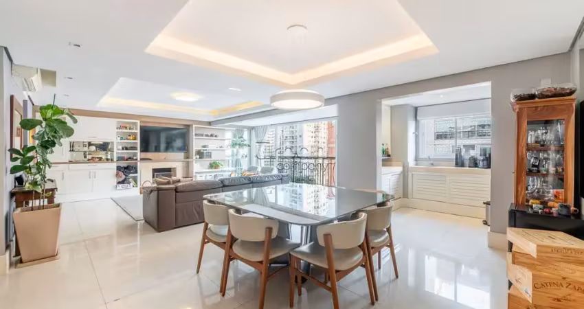Apartamento com 3 quartos à venda na Avenida Túlio de Rose, 330, Jardim Europa, Porto Alegre