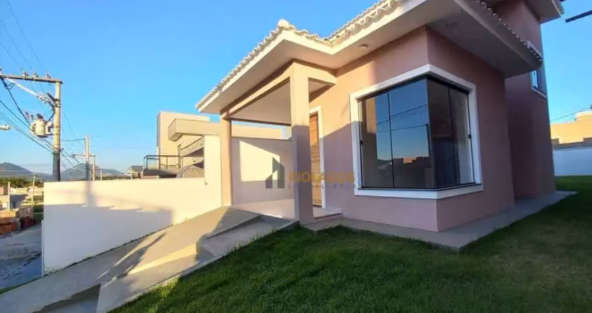 Casa com 3 dormitórios à venda, 99 m² por R$ 490.000,00 - Pindobas - Maricá/RJ