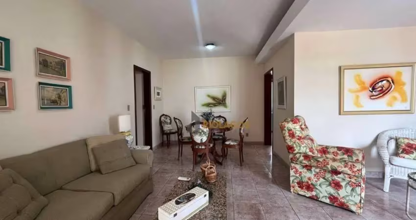 Cobertura com 3 dormitórios à venda, 197 m² por R$ 900.000,00 - Passagem - Cabo Frio/RJ