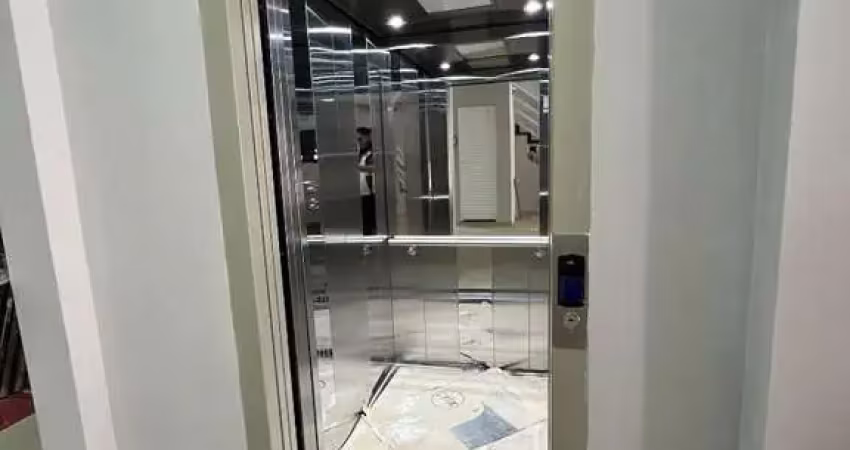 Apto Tipo com gabinete e área de serviço