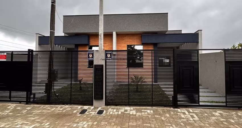 Casa com 3 quartos sendo uma suíte - Bairro Cidade Jardim