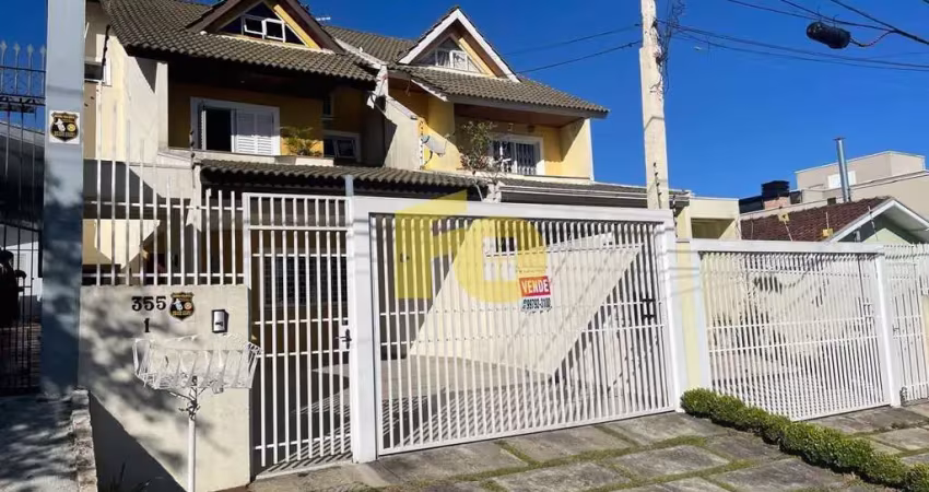 Impecável sobrado à venda em curitiba-pr, bairro pilarzinho: 3 quartos, 1 suíte, 2 salas, 3 banheiros, 2 vagas, 215m².