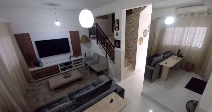 Casa com 2 dorms, guilhermina, praia grande - r$ 1.5 mi, cod: 4717