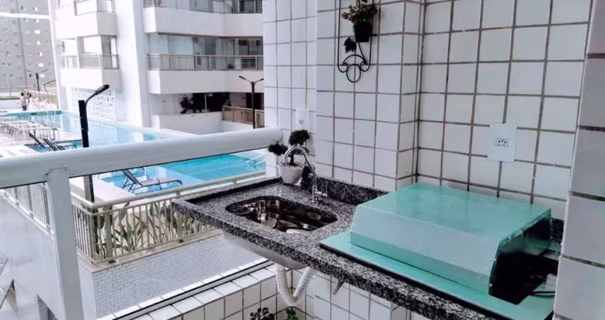 Apartamento frente ao mar com sacada gourmet e lazer completo