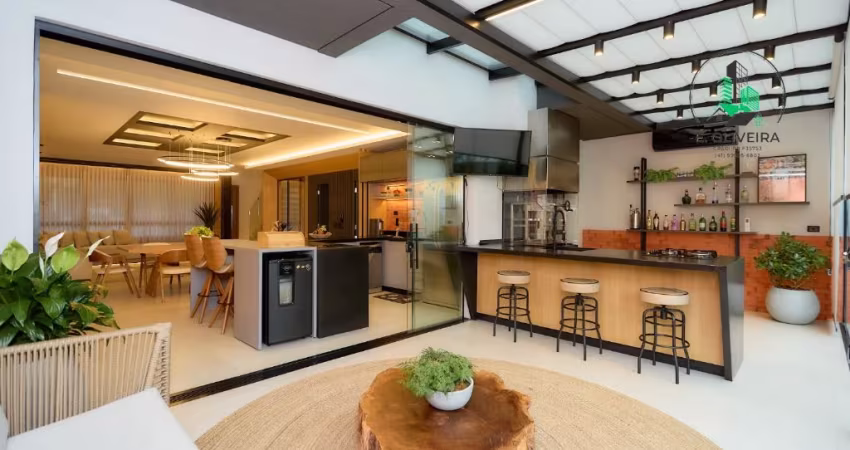 Casa com 3 suítes, mobiliada, espaço gourmet, vaga para 4 carros cobertos, condomínio fechado