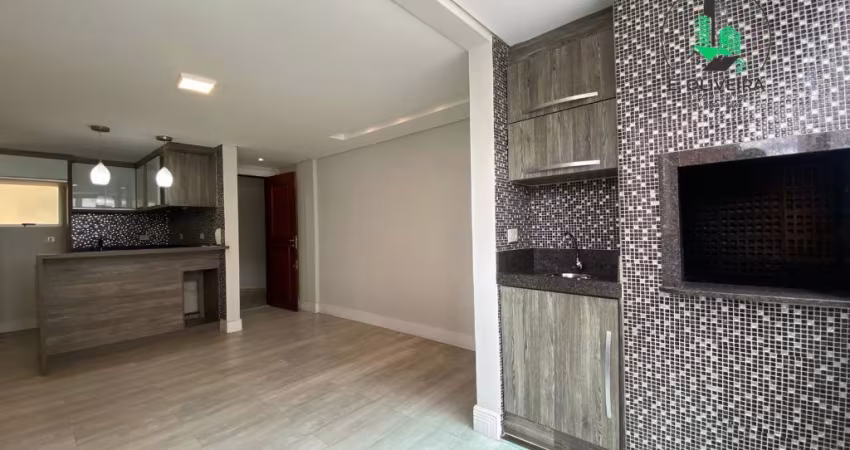 Apartamento 3 dormitórios, sacada com churrasqueira, semi-mobiliado em Condomínio Clube no Ecoville