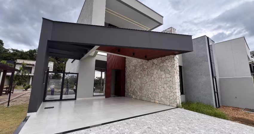 LINDA CASA PRONTA PARA MORAR NO CONDOMINIO MOSAICO - PONTA NEGRA