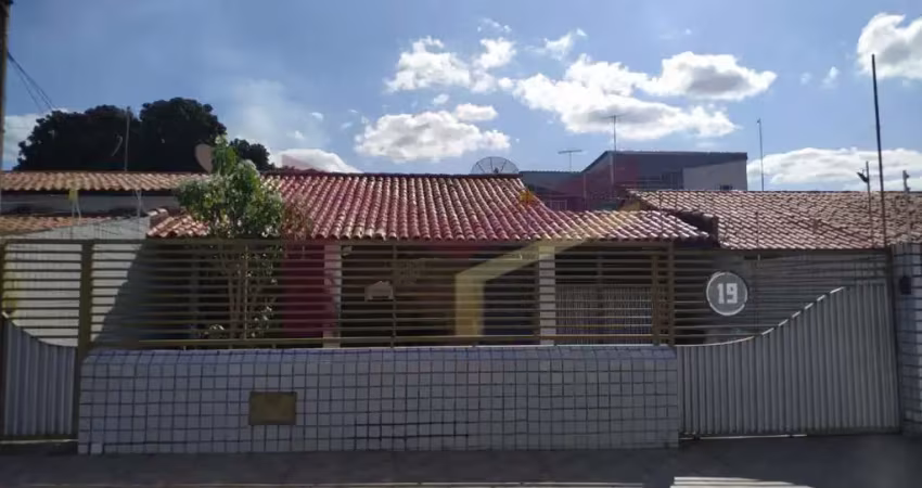 Casa em rua p&#250;blica
