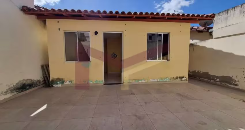 Casa em condomínio fechado com 2 quartos à venda na Rua Orquídea, Conceição, Feira de Santana