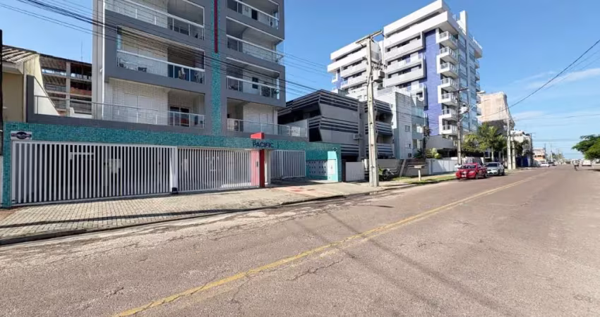 Lindo apartamento garden, ampla sacada com churrasqueira  situado a poucos passos da praia central de guaratuba