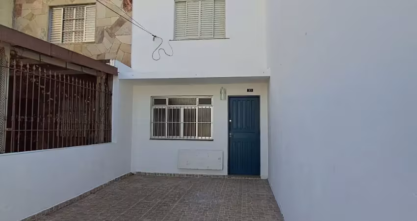 Sobrado, totalmente reformado e bem localizado. valor abaixo da média de mercado.