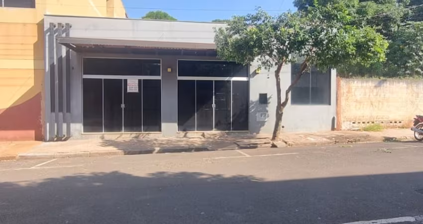 Salão Comercial à Venda, em Assis-SP, no centro da cidade - terreno 230m²
