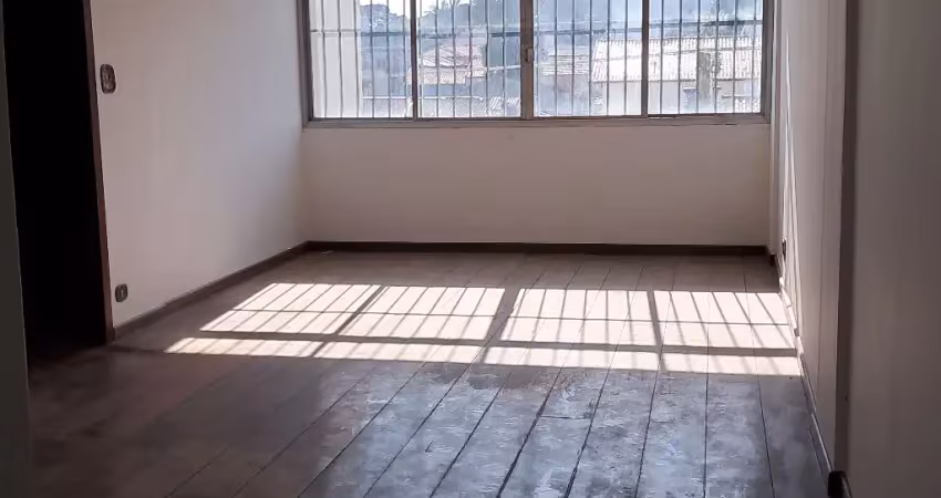 Apto para reformar em indianópolis - av miruna - 2 dorms - 100m²