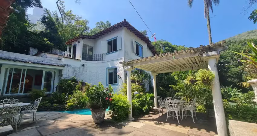 Itanhaga venha morar cercado de verde e muita segurança 4 quartos