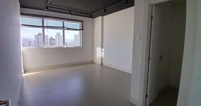 Sala comercial para alugar na Rua General Liberato Bittencourt, --, Canto, Florianópolis